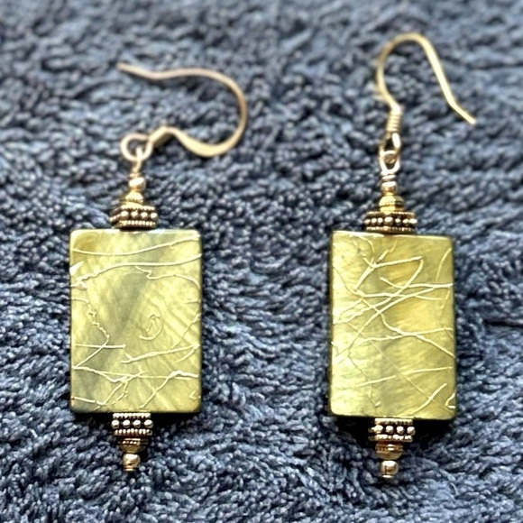 Hand crafted earrings in green with gold running through. Accented w/gold beads - Picture 2 of 4